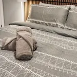 Luxury Living Entire Suite-Private