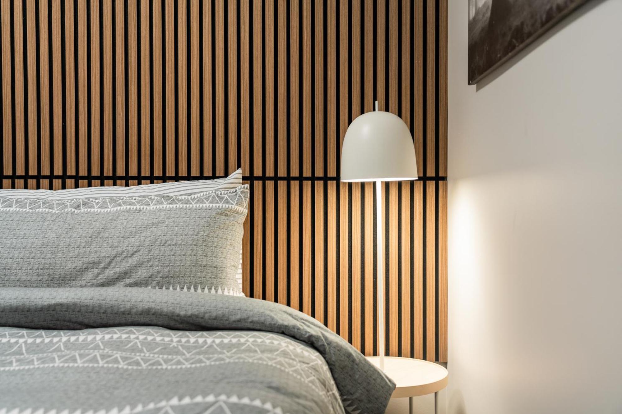 Luxury Living Entire Suite-private * Calgary