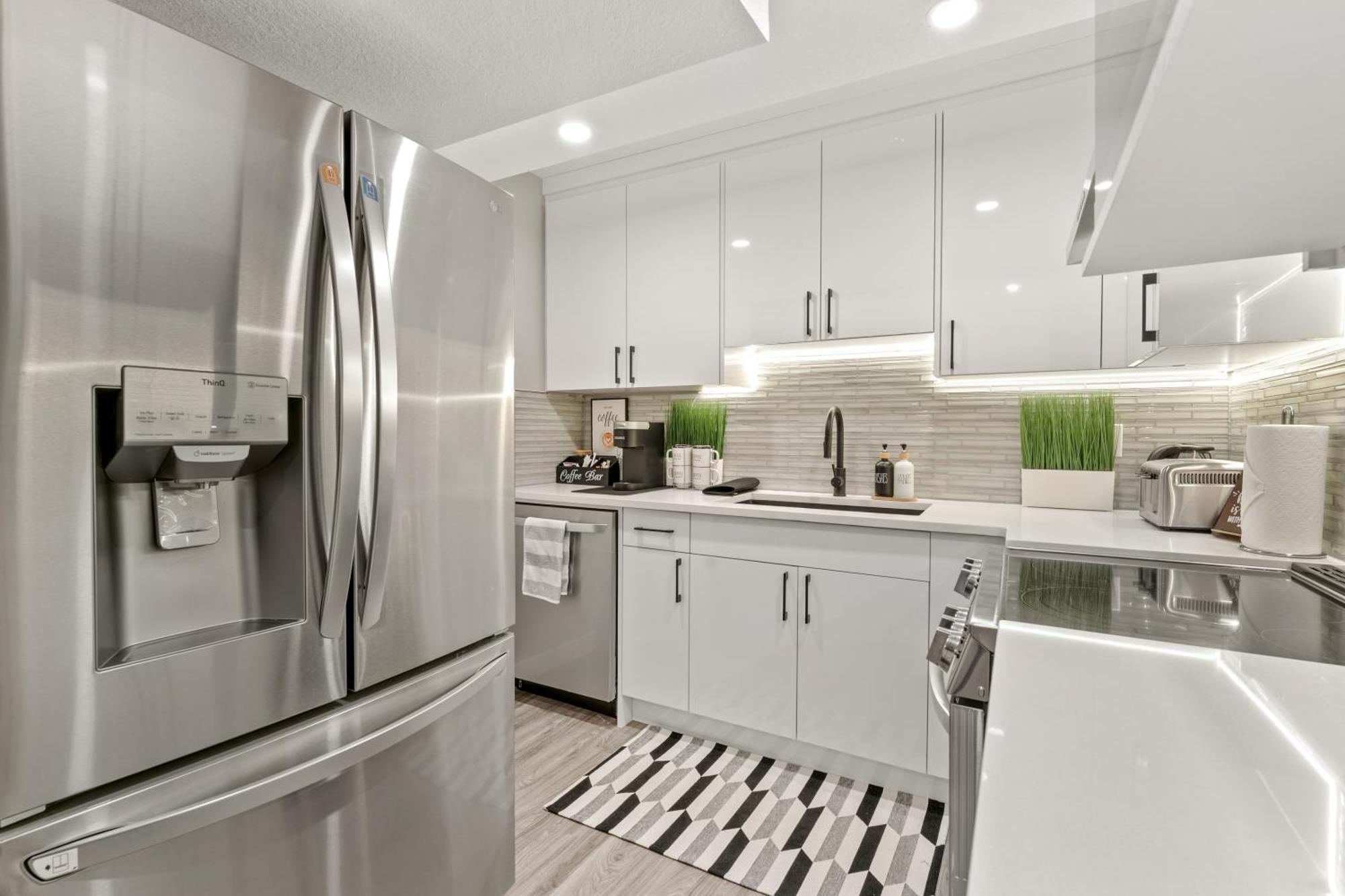 Luxury Living Entire Suite-private